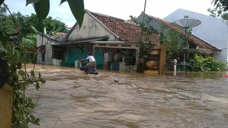 Carita Dilanda Banjir, BPBD Banten Diperintahkan Terjunkan Bantuan