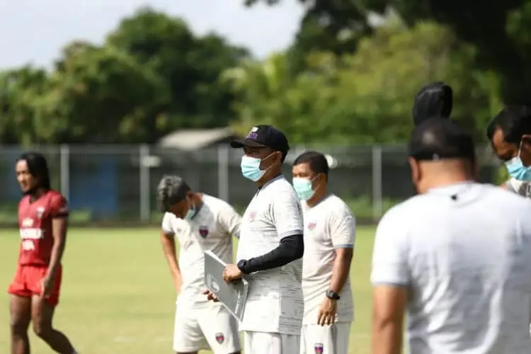 Persita vs Persik Kediri, Widodo Kehilangan Tiga Andalan