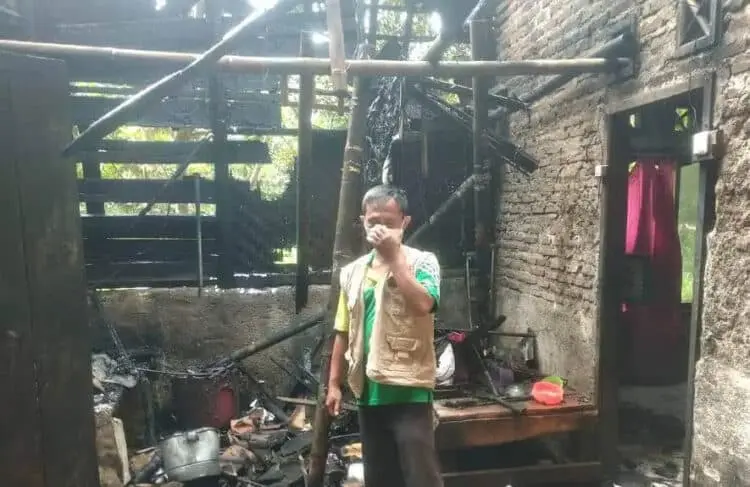 Sedang Goreng Pisang, 1 Rumah Warga di Banjar Pandeglang Terbakar