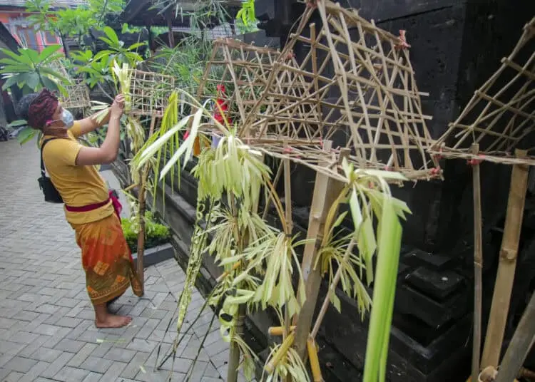 Foto Persiapan Upacara Taur Agung di Kota Tangsel