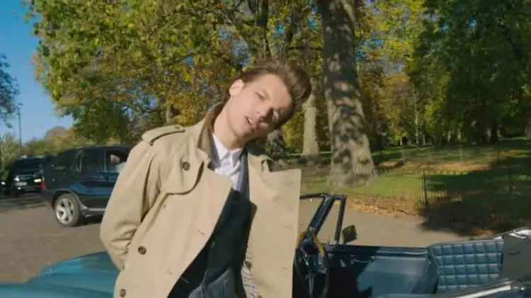 Lirik Lagu Night changes - One Direction