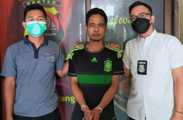 Pura - Pura Sewa Mobil, Eh Malah Digadaikan, Pelarian Rohmat Berakhir di Sel Polsek Pandeglang Kota