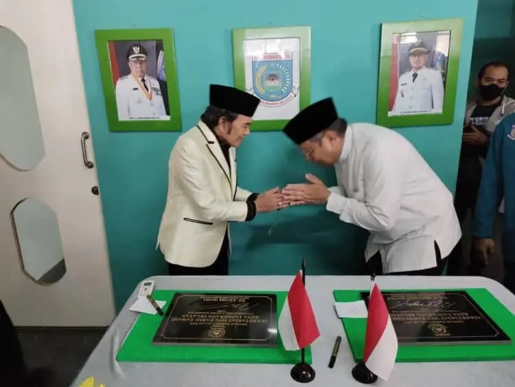 Raja Dangdut Rhoma Irama Resmikan Kantor MPC Fahmi Tamami di Tangsel