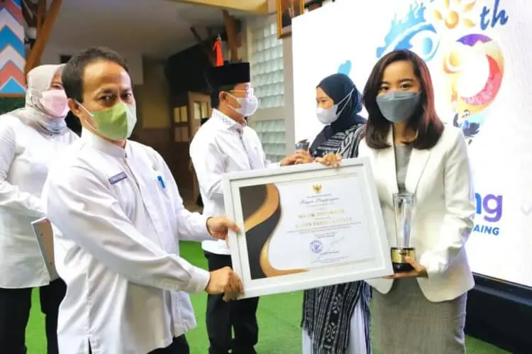 Agnes Friska Cyntia, Sosok Muda Inspiratif dari Periuk yang Bantu Berdayakan UMKM