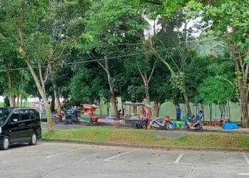 Ditempati Pedagang, Alih Fungsi Pedestrian Jalan Pusat Pemkab Tangerang Disorot