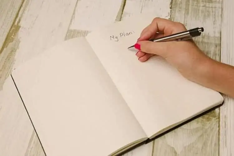Punya Keahlian Menulis ? Yuk Ikutan Seleksi Penulis Buku Bacaan, Ini Ketentuannya