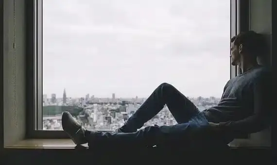 Hati-hati Overthinking Bisa Merusak Kesehatan Tubuh, Ini tandanya