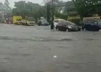 Tak Sampai Satu Jam Diguyur Hujan, Sebagian Wilayah Kota Tangerang Tergenang