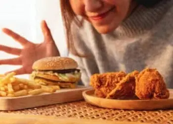 6 Makanan yang Harus Dihindari Perempuan, Dari Kentang Goreng Hingga Es Krim