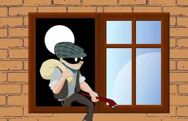 Bobol Rumah di Siang Bolong, Perampok Bersajam Gondol Laptop dan Ponsel Korban