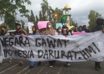 HMI Pandeglang Kepung Gedung DPRD, Tolak Kenaikan Harga BBM dan Sembako