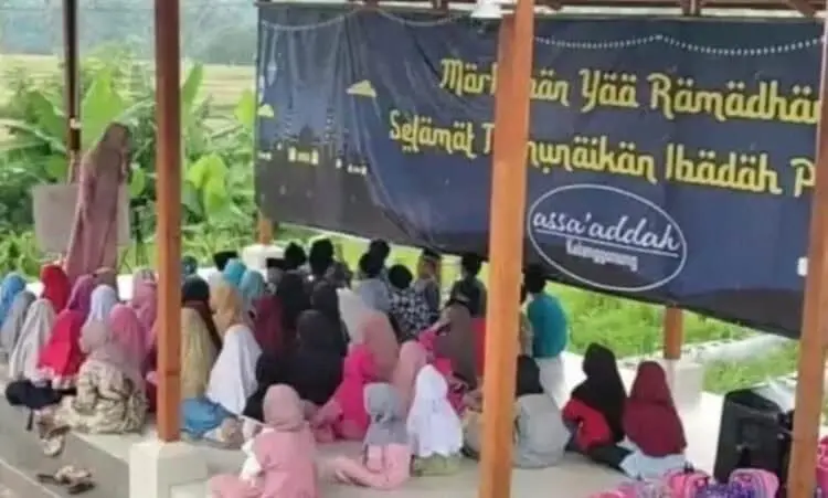 Sambil Ngabuburit, Anak-anak di Kecamatan Cipeucang Belajar Ilmu Agama