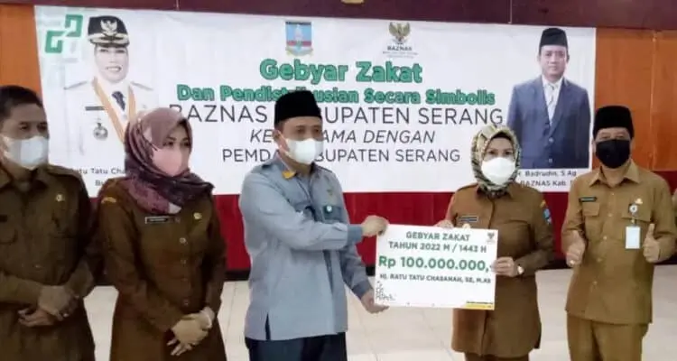 Gebyar Zakat, Bupati Tatu Rp 100 juta dan Wabup Pandji Rp 10 Juta