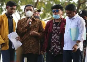 Temui Massa Aksi, Sekda Banten Ajak Mahasiswa Bekerjasama Meraih Tujuan Bangsa