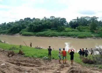 Sesosok Mayat Pria Mengambang di Sungai Ciujung