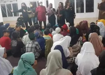 Sebar 100 Paket Makanan Ringan, DPP GRANAT Padukan Sosialisasi Anti Narkoba dan Baksos