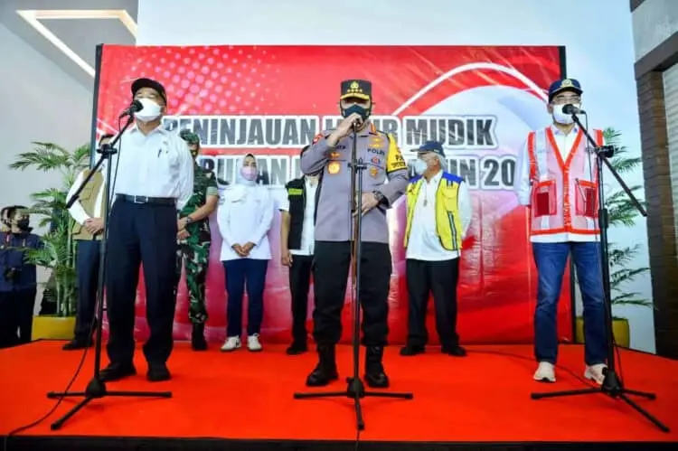 Pelabuhan Merak Masuk Status Kuning