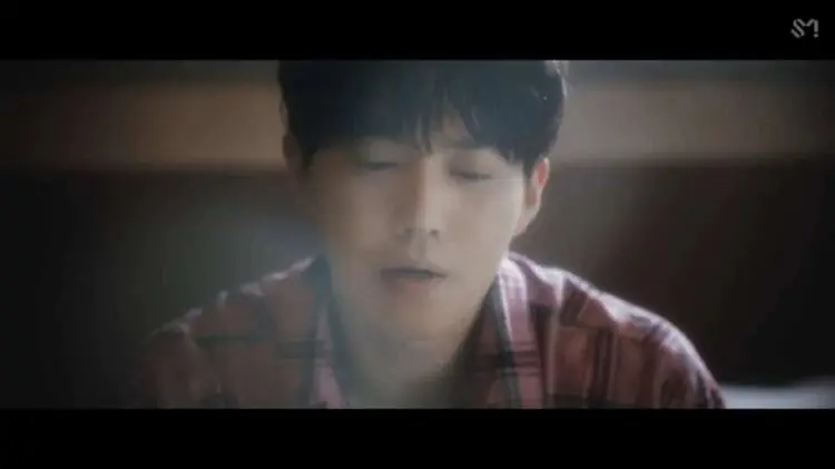 Lirik Lagu Grey Suit – Suho Exo
