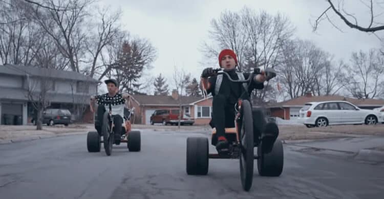 Lirik Lagu Stressed Out - Twenty One Pilots