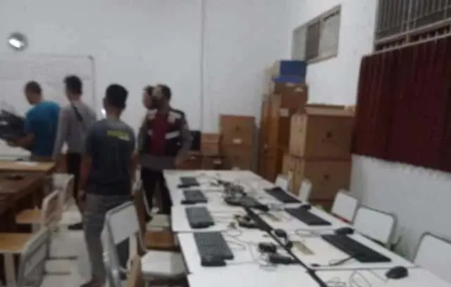 Belasan Komputer SMAN 2 Malingping Lebak Digasak Maling