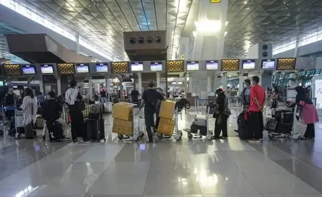 Hari Ini Diprediksi Puncak Arus Balik Libur Tahun Baru di Bandara Soetta