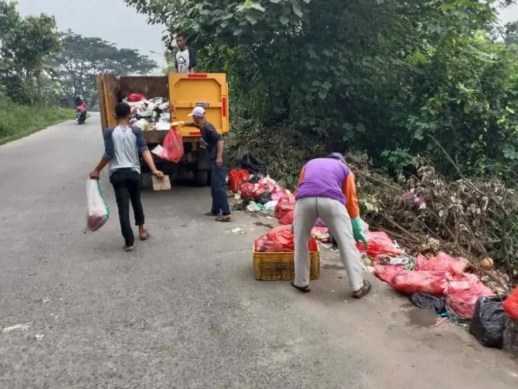 Kerja Setengah Hari, Petugas Kebersihan di Kabupaten Tangerang Diharapkan Bisa Rayakan Lebaran