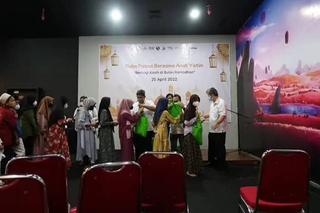 Wujudkan ESG dan Nilai People, LPKR Santuni Anak Yatim di Sekitar Lippo Village