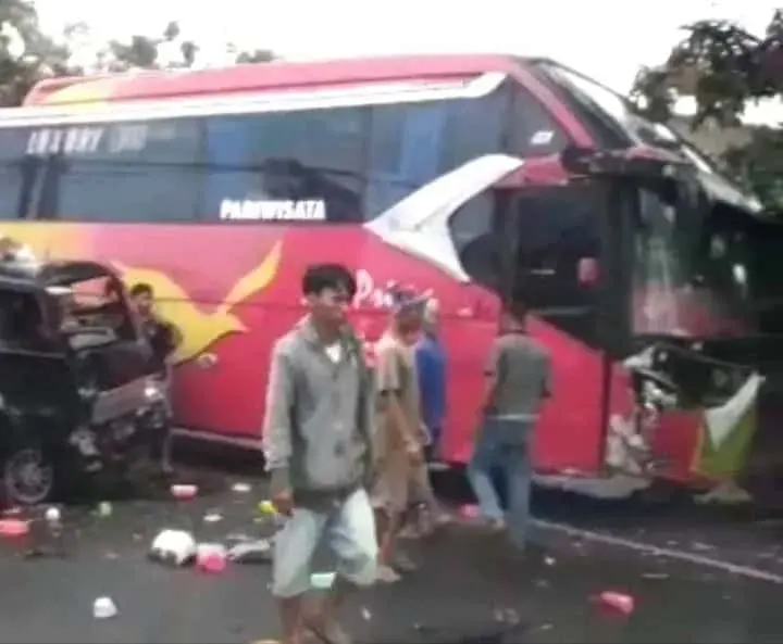 1 Orang Tewas dan 5 Luka-luka dalam Kecelakaan Beruntun di Baros Kabupaten Serang