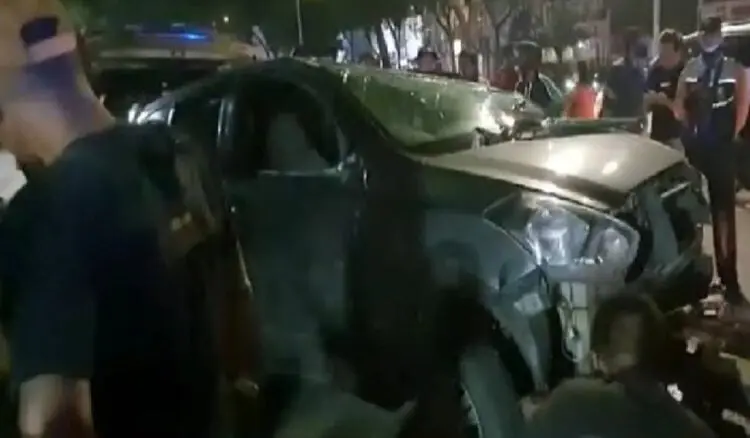Dua Mobil Terlibat Tabrakan di Alam Sutera