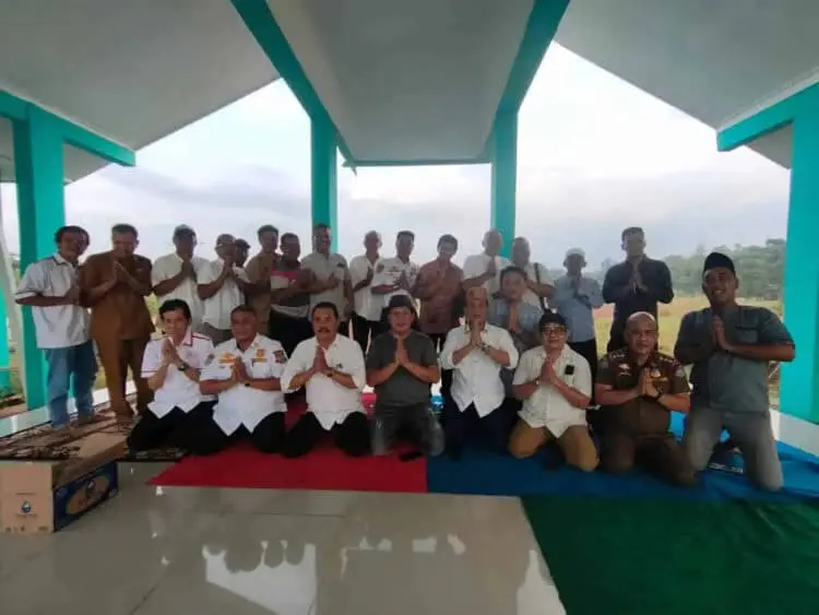 Tangsel Connection Gelar Halal Bihalal di Area Pemakaman