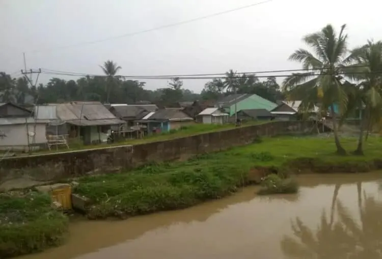 Pemprov Banten Didesak Percepat Pembangunan Tanggul Cilemer