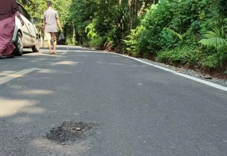Anggarannya Fantastis, Pembangunan Ruas Jalan Kondangjaya – Pasirkoer Pandeglang Disoal