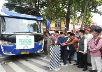 Lepas Ratusan Jamaah, Pemprov Banten Janjikan Asrama Haji