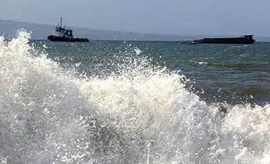 Gelombang tinggi di perairan Labuan, Kabupaten Pandeglang, capai 2 - 3 meter akibat cuaca ekstrim, Rabu (8/6/2022). (ISTIMEWA)