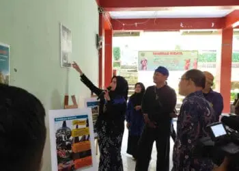 Suasana pameran budaya, yang digelar oleh mahasiswa Ilmu Komunikasi UNMA Banten, Selasa (21/6/2022). (ISTIMEWA)