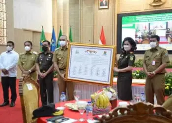 Bupati Tangerang dan Sekda Tandatangani Pakta Integritas dengan Kejari Kabupaten Tangerang