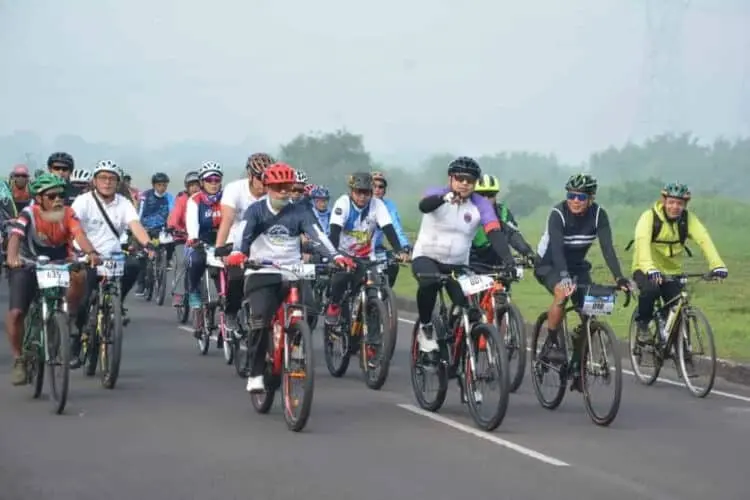 600 Pesepeda Ramaikan Fun Bike Tangerang Gemilang