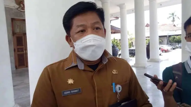 Kepala Diskoumperindag Kabupaten Serang, Adang Rahmat. (ISTIMEWA)