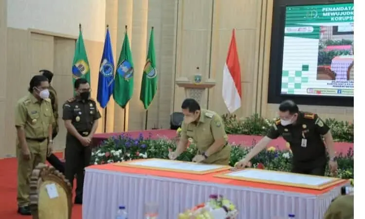Wali Kota Tangerang Tanda Tangani Pakta Integritas dengan Kejati Banten