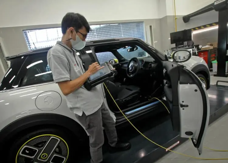 Foto Peluncuran Mobil dan Pembukaan BMW Training Center di BSD