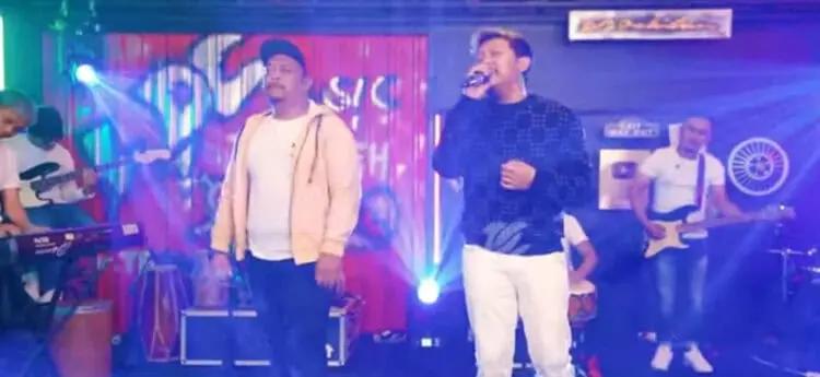 Lirik Lagu Ojo Dibandingke - Denny Caknan Feat Abah Lala