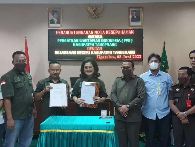 Teken MoU, Kejari dan PWI Kabupaten Tangerang Jalin Sinergitas Penegakan Hukum