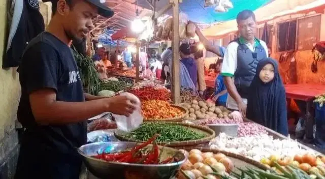 “Serem” Harga Cabai Setan di Pasar Rangkasbitung Naik Rp 30 Ribu, Kini Jadi Rp 100 Ribu/Kg