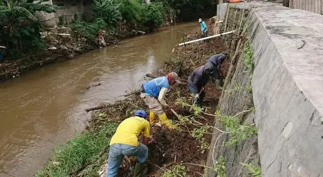 Pantau Perbaikan Tanggul Kali Angke, Begini Komentar Anggota DPRD Kota Tangerang