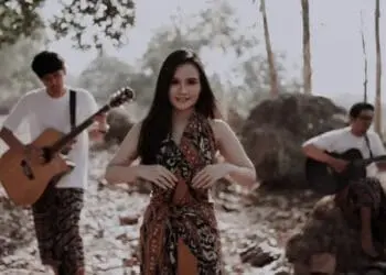 Lirik Lagu Asmalibrasi - Soegi Bornean
