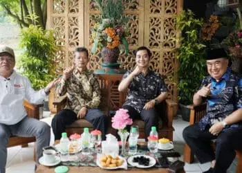 Pengibaran Bendera Indonesia Terpanjang di Pondok Aren Disambut Antusias