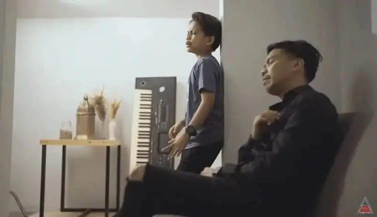 Lirik Lagu Hujan - Farel Prayoga feat Mufly Key