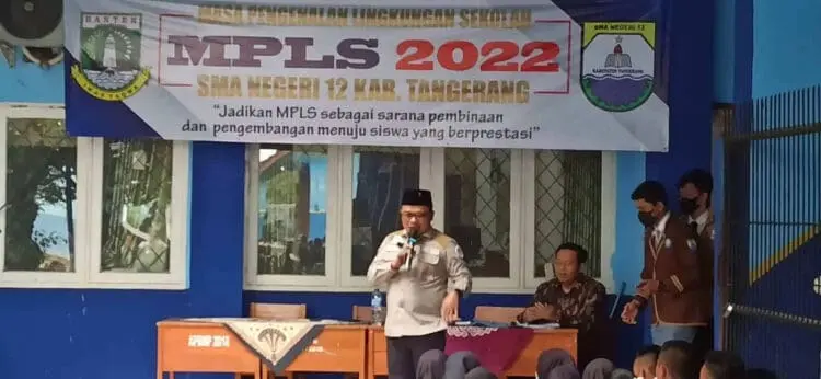 Ketua DPRD Kabupaten Tangerang Memberikan Motivasi Kepemimpinan Kepada Pelajar SMAN 12