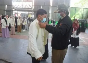 Wabup Serang, Pandji Tirtayasa, melepas Kukerta Mahasiswa UIN SMH Banten, Senin (18/7/2022). (ISTIMEWA)