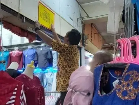 Puluhan Kios di Pasar Pandeglang Disegel dan Terancam Ditutup Paksa